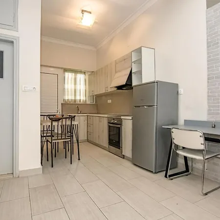 2! Διαμέρισμα *